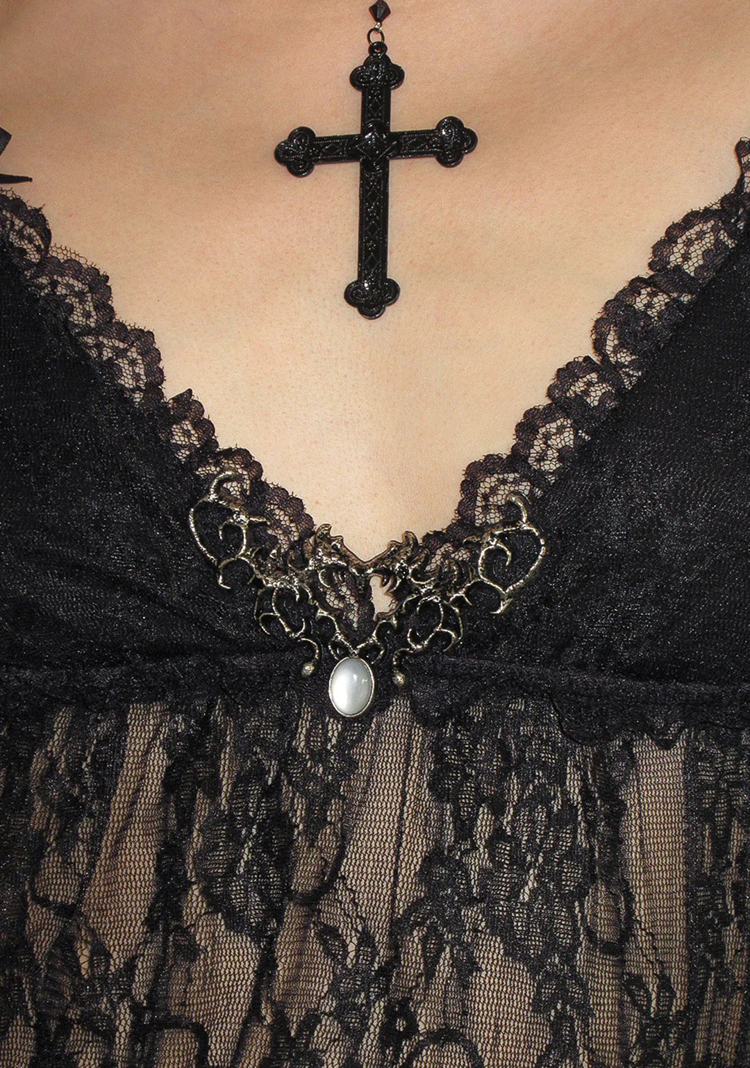 ALLURE SHEER LACE CAMI TOP BLACK - Image 4