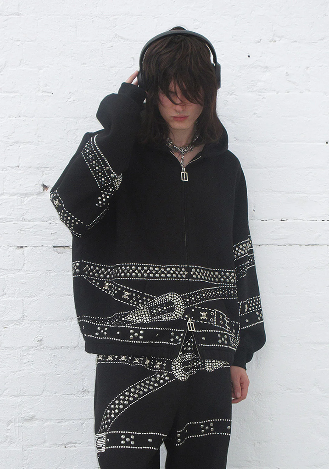 CRUSH STUDDED BELT ZIP HOODIE BLACK - Image 4