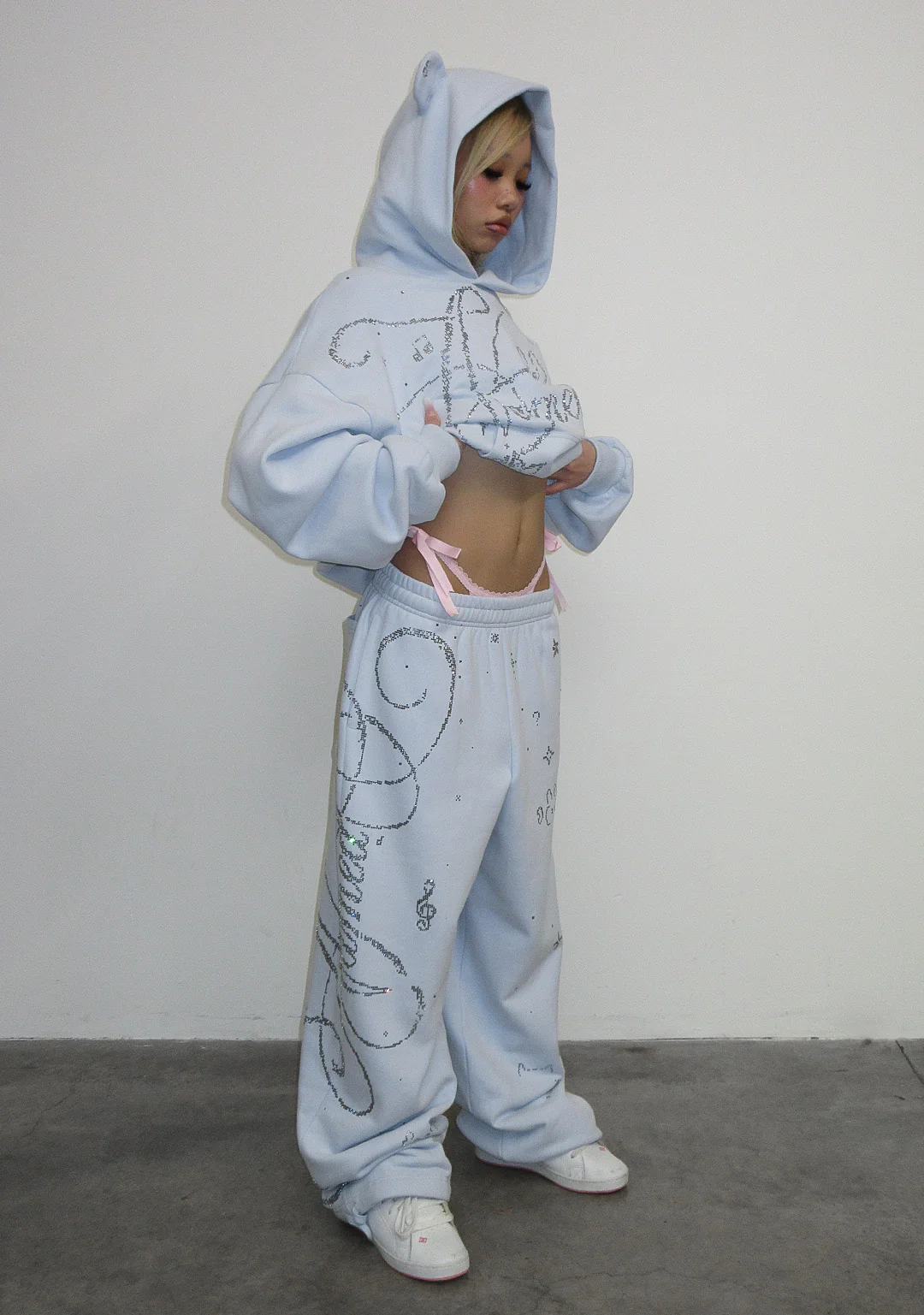 DREAMER RHINESTONE TEDDY OVERSIZED SWEATPANTS BABY BLUE - Image 6