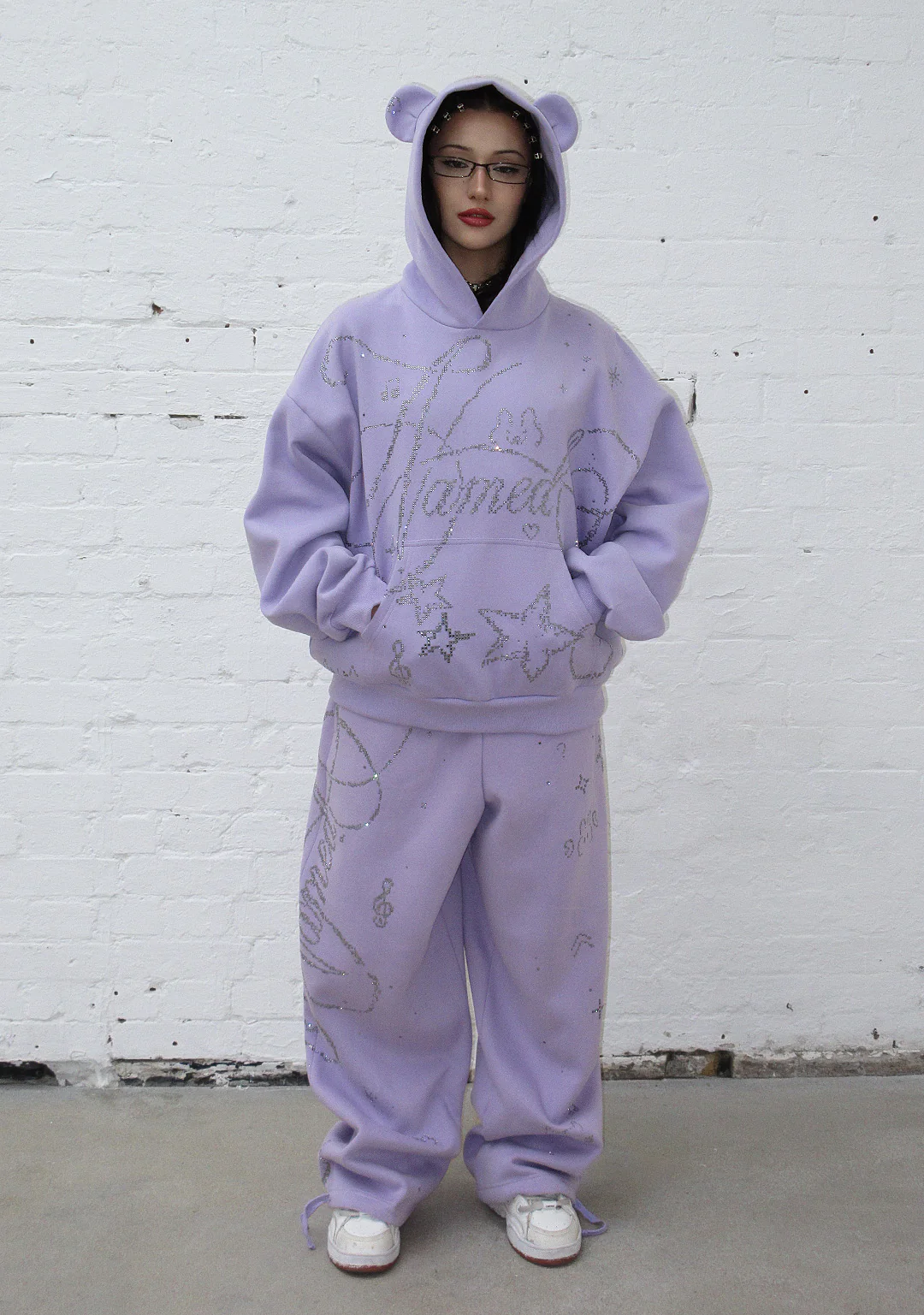 DREAMER RHINESTONE TEDDY OVERSIZED SWEATPANTS LILAC - Image 4