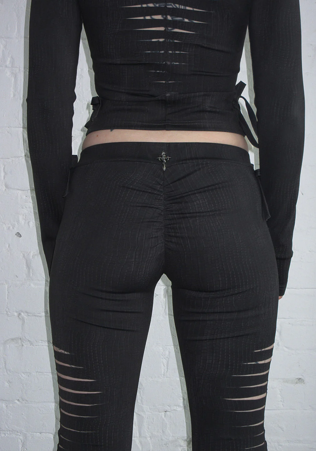 ENVY SNAKESKIN SLASHED SCULPT STRETCH PANTS CHARCOAL - Image 4