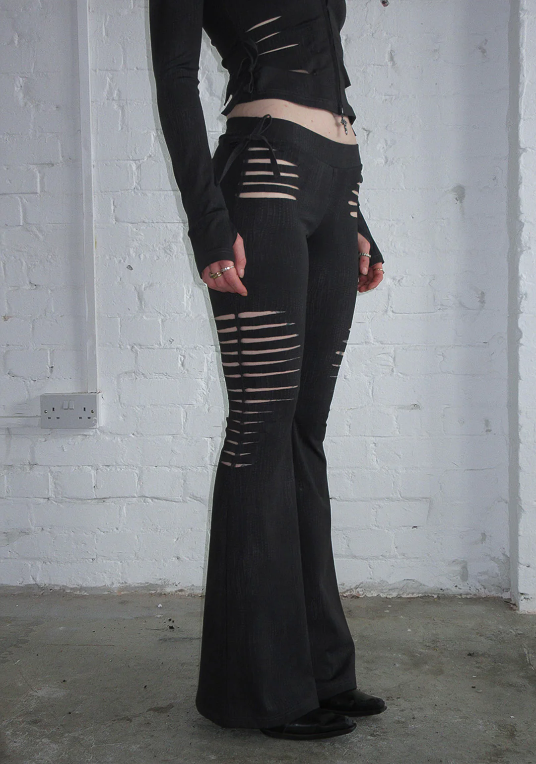 ENVY SNAKESKIN SLASHED SCULPT STRETCH PANTS CHARCOAL - Image 5