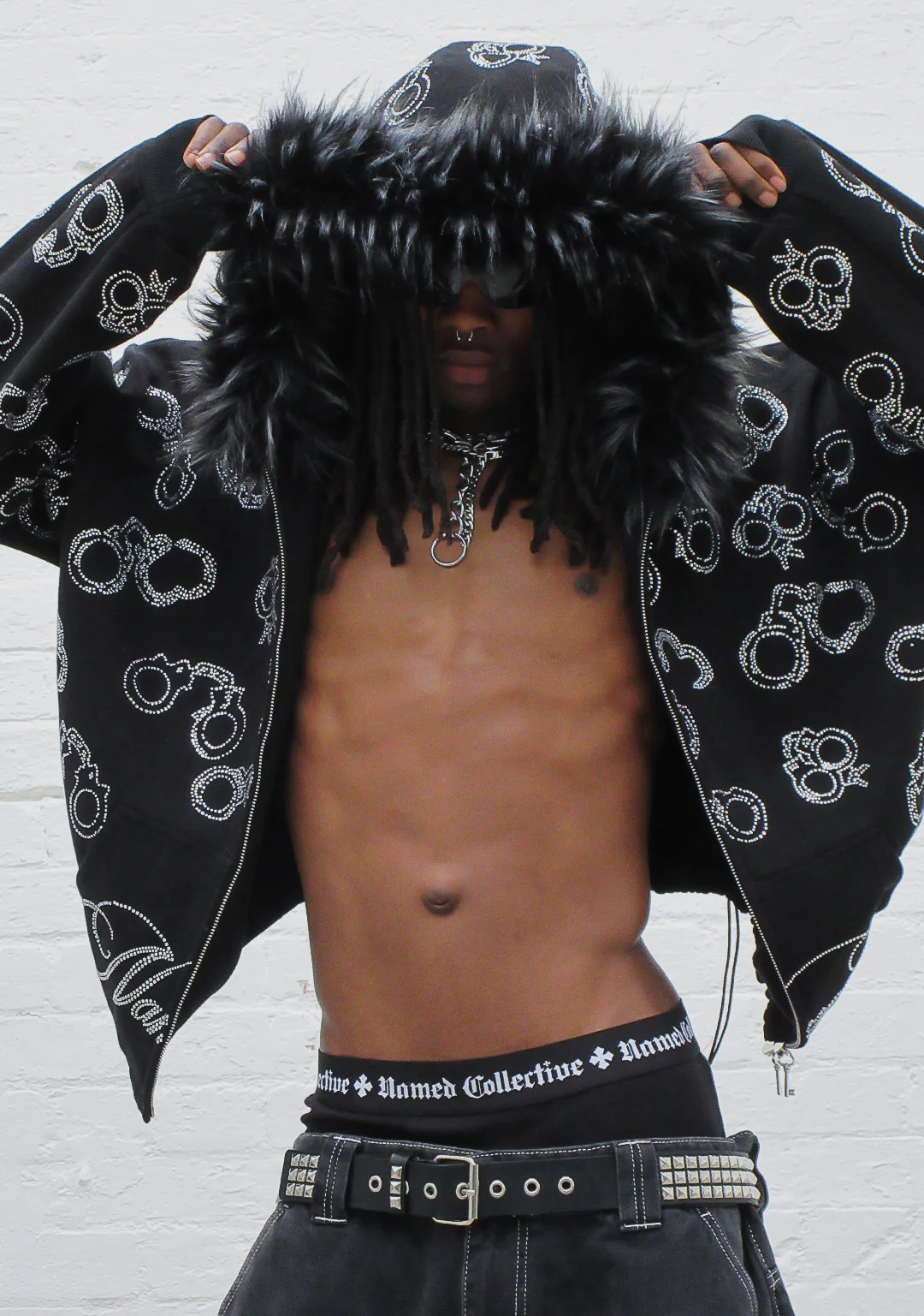 HEIST FAUX FUR RHINESTONE CUFF ZIP HOODIE BLACK (DETACHABLE FUR) - Image 6