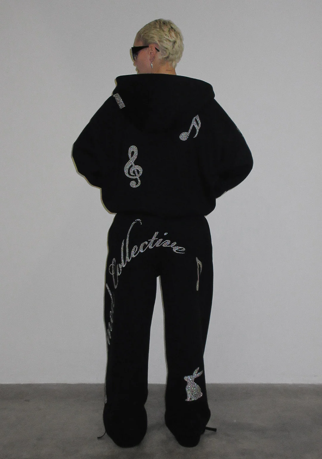 MUSE STUDDED OVERSIZED SWEATPANTS BLACK - Image 4