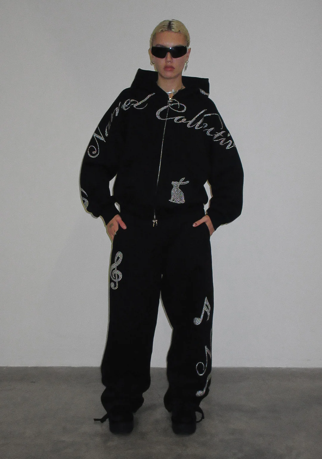 MUSE STUDDED ZIP HOODIE BLACK - Image 5