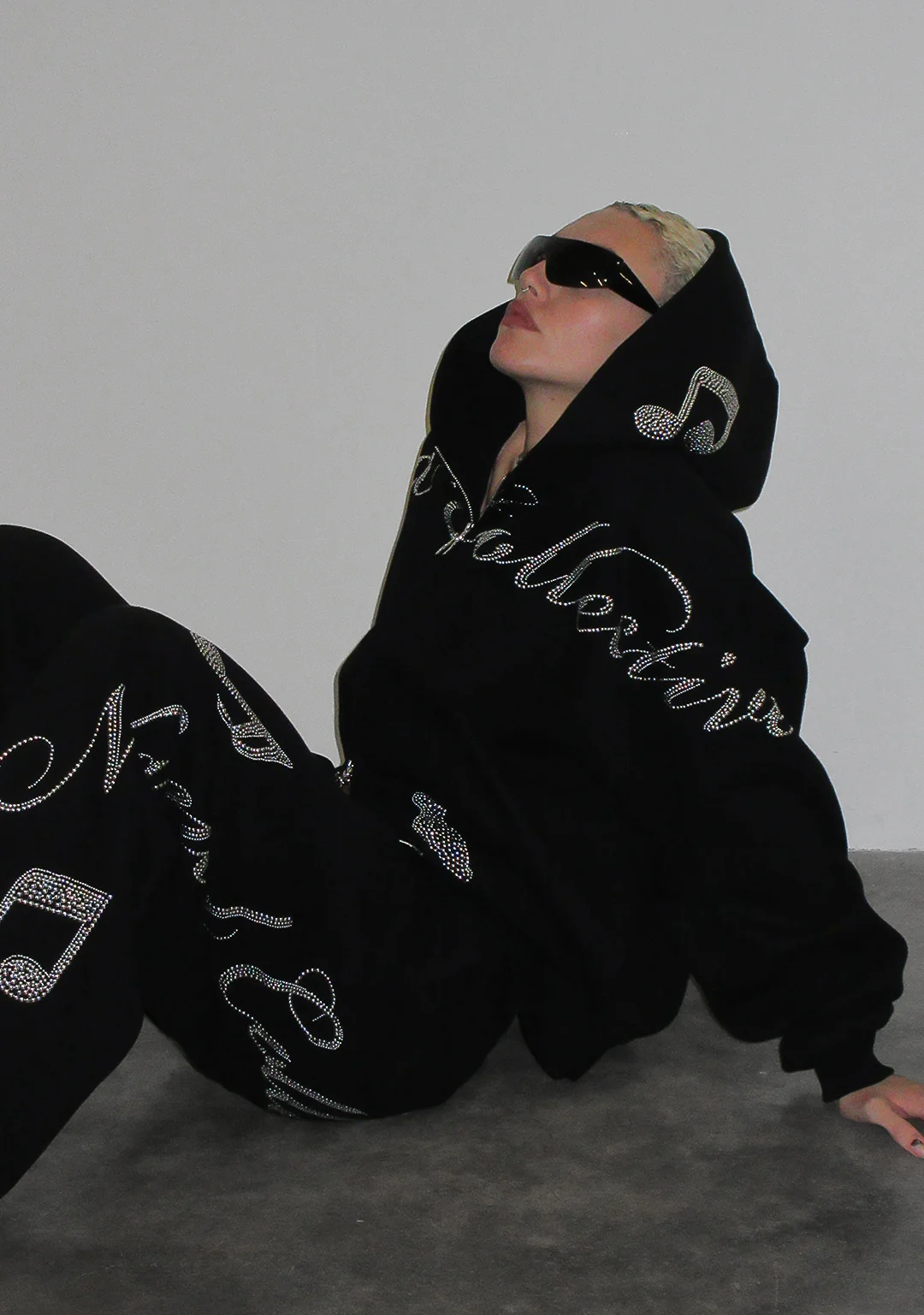 MUSE STUDDED ZIP HOODIE BLACK - Image 6