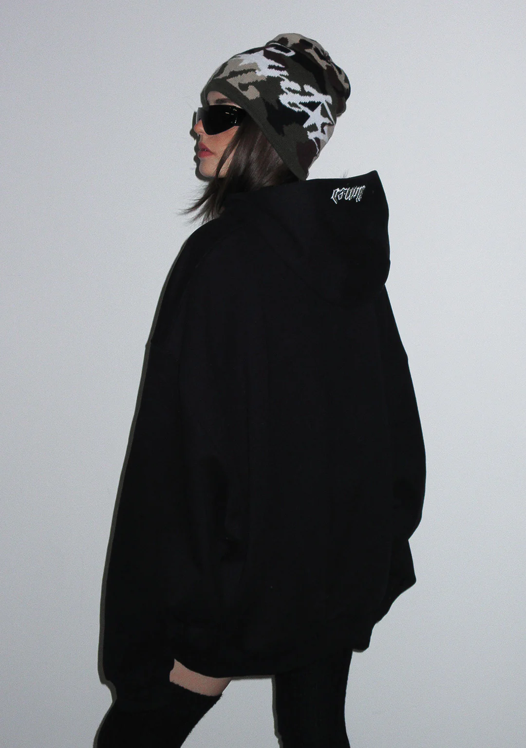 PRAY FOR ME RHINESTONE PULLOVER HOODIE BLACK - Image 4