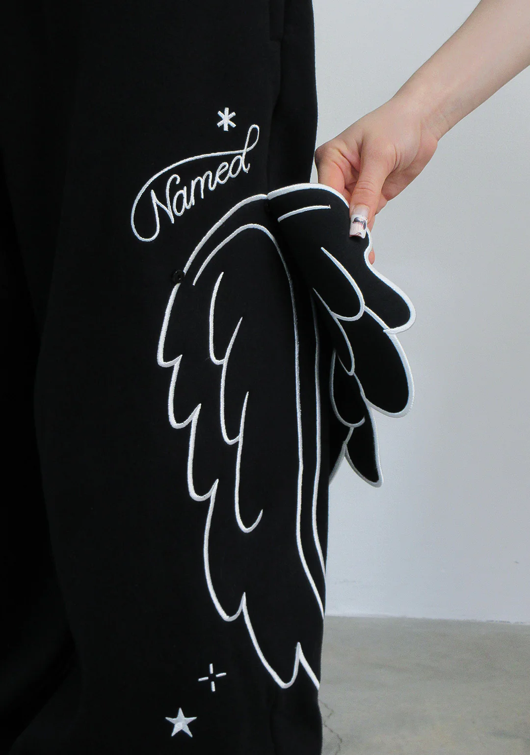 STITCH WINGS OVERSIZED SWEATPANTS BLACK (DETACHABLE WINGS) - Image 6