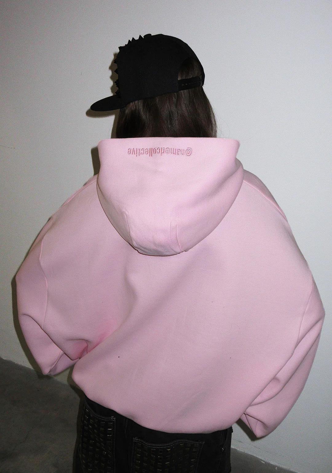 TAG ME RHINESTONE PULLOVER HOODIE BABY PINK - Image 4